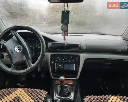 Сірий Фольксваген Пассат, об'ємом двигуна 1.6 л та пробігом 300 тис. км за 3500 $, фото 17 на Automoto.ua