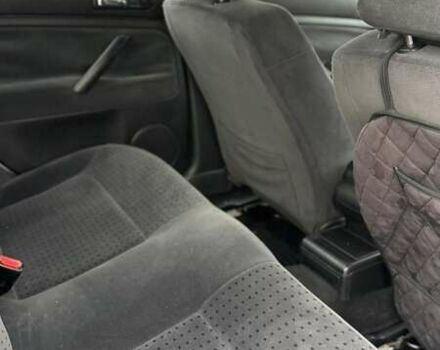 Серый Фольксваген Пассат, объемом двигателя 1.8 л и пробегом 321 тыс. км за 3800 $, фото 10 на Automoto.ua