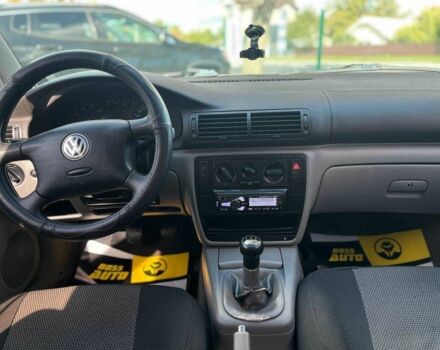 Серый Фольксваген Пассат, объемом двигателя 1.6 л и пробегом 201 тыс. км за 3200 $, фото 12 на Automoto.ua