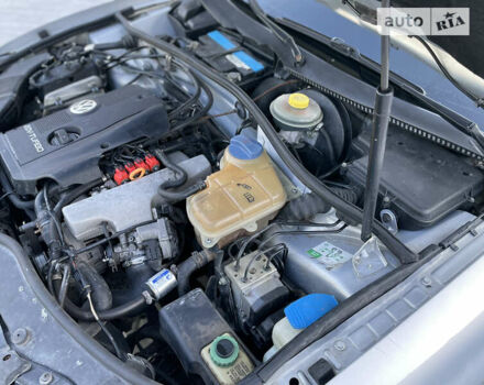 Сірий Фольксваген Пассат, об'ємом двигуна 1.8 л та пробігом 270 тис. км за 3500 $, фото 23 на Automoto.ua