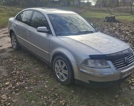 Серый Фольксваген Пассат, объемом двигателя 2.3 л и пробегом 260 тыс. км за 4500 $, фото 2 на Automoto.ua