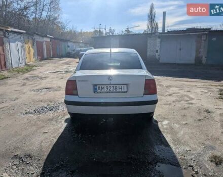 Серый Фольксваген Пассат, объемом двигателя 1.6 л и пробегом 450 тыс. км за 2500 $, фото 5 на Automoto.ua