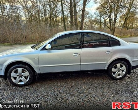 Сірий Фольксваген Пассат, об'ємом двигуна 1.8 л та пробігом 264 тис. км за 4300 $, фото 3 на Automoto.ua