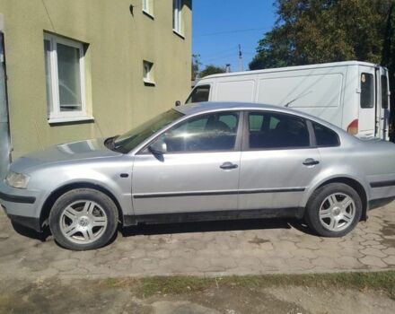 Серый Фольксваген Пассат, объемом двигателя 1.8 л и пробегом 300 тыс. км за 2800 $, фото 10 на Automoto.ua