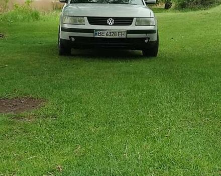 Серый Фольксваген Пассат, объемом двигателя 1.8 л и пробегом 250 тыс. км за 3200 $, фото 4 на Automoto.ua