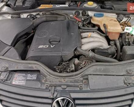 Серый Фольксваген Пассат, объемом двигателя 1.8 л и пробегом 272 тыс. км за 3350 $, фото 100 на Automoto.ua