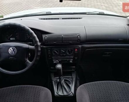 Серый Фольксваген Пассат, объемом двигателя 1.8 л и пробегом 272 тыс. км за 3350 $, фото 71 на Automoto.ua