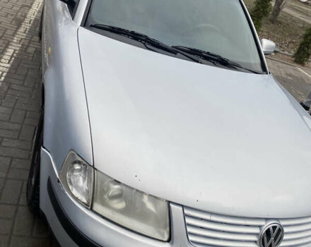 Серый Фольксваген Пассат, объемом двигателя 0 л и пробегом 300 тыс. км за 3000 $, фото 1 на Automoto.ua