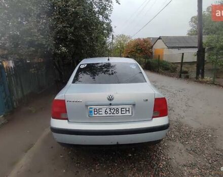 Серый Фольксваген Пассат, объемом двигателя 1.8 л и пробегом 250 тыс. км за 3200 $, фото 1 на Automoto.ua