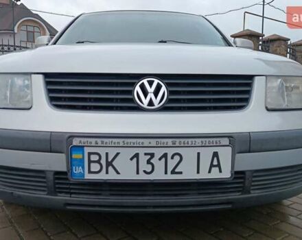 Серый Фольксваген Пассат, объемом двигателя 1.8 л и пробегом 272 тыс. км за 3350 $, фото 32 на Automoto.ua