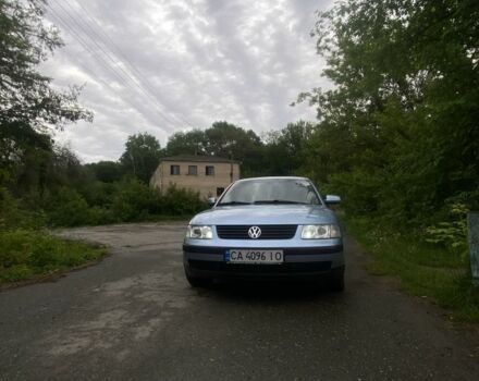 Серый Фольксваген Пассат, объемом двигателя 1.8 л и пробегом 350 тыс. км за 4300 $, фото 10 на Automoto.ua