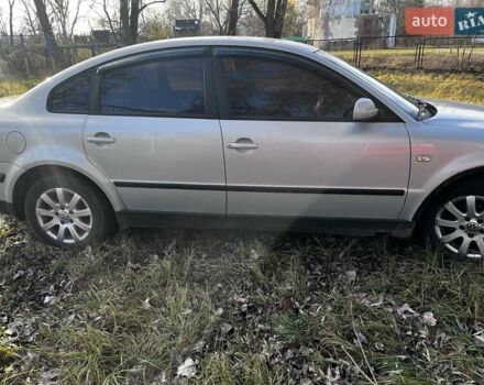 Серый Фольксваген Пассат, объемом двигателя 1.8 л и пробегом 310 тыс. км за 3800 $, фото 3 на Automoto.ua