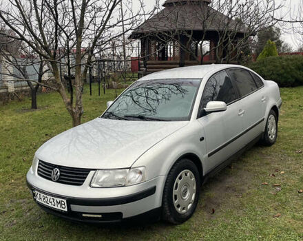 Серый Фольксваген Пассат, объемом двигателя 1.8 л и пробегом 335 тыс. км за 4500 $, фото 5 на Automoto.ua