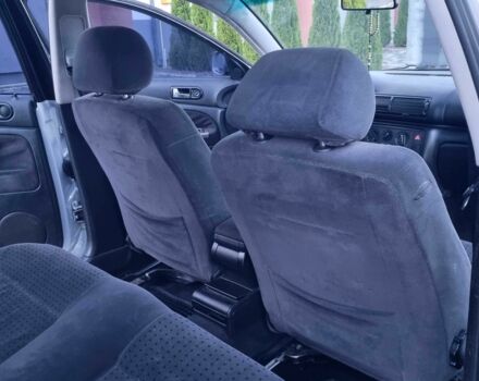 Серый Фольксваген Пассат, объемом двигателя 1.8 л и пробегом 365 тыс. км за 2650 $, фото 9 на Automoto.ua