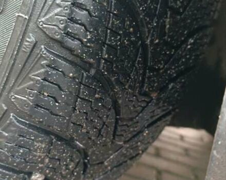 Серый Фольксваген Пассат, объемом двигателя 1.8 л и пробегом 272 тыс. км за 3350 $, фото 108 на Automoto.ua