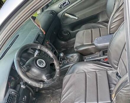 Серый Фольксваген Пассат, объемом двигателя 1.8 л и пробегом 330 тыс. км за 2600 $, фото 3 на Automoto.ua