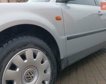 Серый Фольксваген Пассат, объемом двигателя 1.8 л и пробегом 272 тыс. км за 3350 $, фото 43 на Automoto.ua