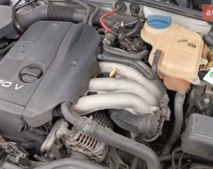 Серый Фольксваген Пассат, объемом двигателя 1.8 л и пробегом 272 тыс. км за 3350 $, фото 101 на Automoto.ua