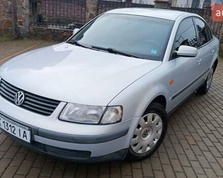 Серый Фольксваген Пассат, объемом двигателя 1.8 л и пробегом 272 тыс. км за 3350 $, фото 6 на Automoto.ua