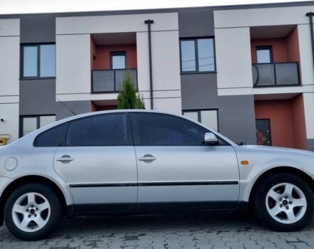 Серый Фольксваген Пассат, объемом двигателя 1.8 л и пробегом 365 тыс. км за 2650 $, фото 2 на Automoto.ua