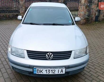 Серый Фольксваген Пассат, объемом двигателя 1.8 л и пробегом 272 тыс. км за 3350 $, фото 30 на Automoto.ua