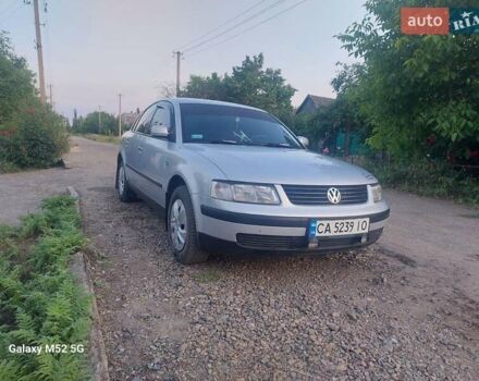 Серый Фольксваген Пассат, объемом двигателя 1.8 л и пробегом 316 тыс. км за 4600 $, фото 5 на Automoto.ua