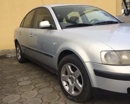 Серый Фольксваген Пассат, объемом двигателя 1.8 л и пробегом 395 тыс. км за 3400 $, фото 1 на Automoto.ua