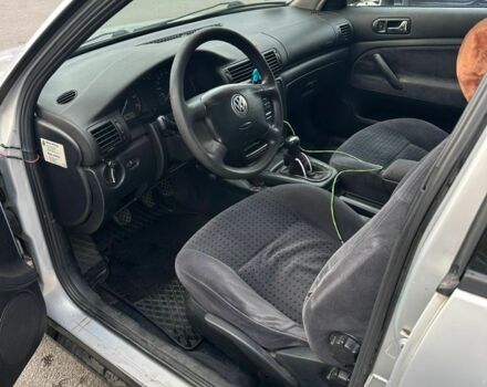 Серый Фольксваген Пассат, объемом двигателя 2 л и пробегом 300 тыс. км за 1550 $, фото 7 на Automoto.ua