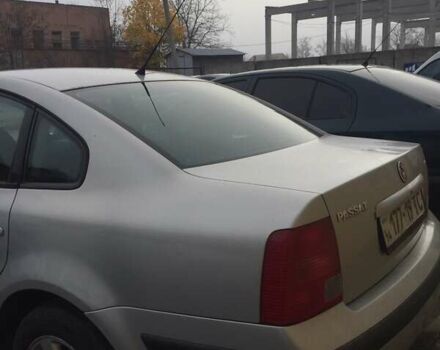 Серый Фольксваген Пассат, объемом двигателя 1.8 л и пробегом 395 тыс. км за 3400 $, фото 4 на Automoto.ua