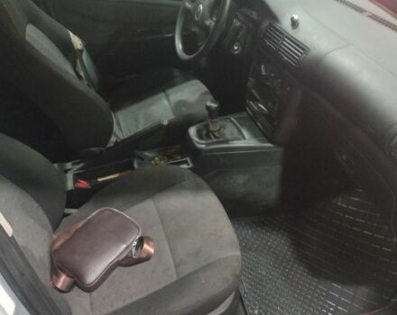 Сірий Фольксваген Пассат, об'ємом двигуна 1.6 л та пробігом 333 тис. км за 1750 $, фото 6 на Automoto.ua