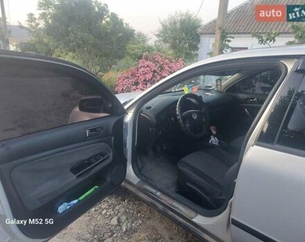 Серый Фольксваген Пассат, объемом двигателя 1.8 л и пробегом 316 тыс. км за 4600 $, фото 4 на Automoto.ua