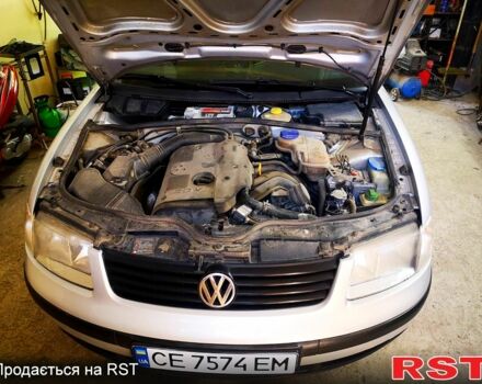 Серый Фольксваген Пассат, объемом двигателя 1.8 л и пробегом 306 тыс. км за 3000 $, фото 3 на Automoto.ua