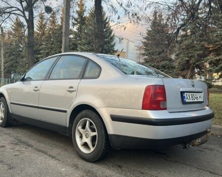 Серый Фольксваген Пассат, объемом двигателя 1.8 л и пробегом 477 тыс. км за 3700 $, фото 2 на Automoto.ua