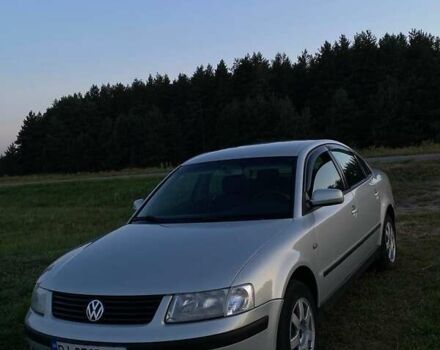 Серый Фольксваген Пассат, объемом двигателя 1.9 л и пробегом 402 тыс. км за 4500 $, фото 1 на Automoto.ua