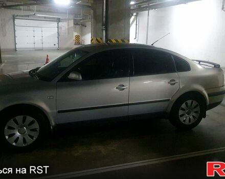 Серый Фольксваген Пассат, объемом двигателя 1.9 л и пробегом 437 тыс. км за 4500 $, фото 1 на Automoto.ua