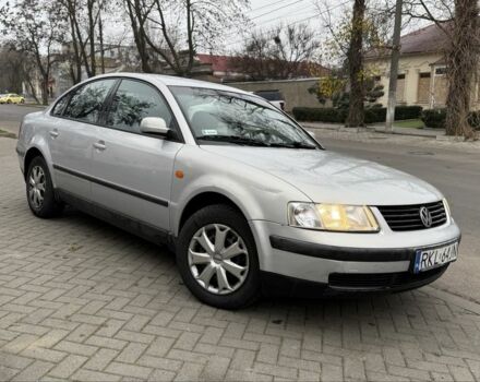 Серый Фольксваген Пассат, объемом двигателя 1.9 л и пробегом 300 тыс. км за 2100 $, фото 3 на Automoto.ua