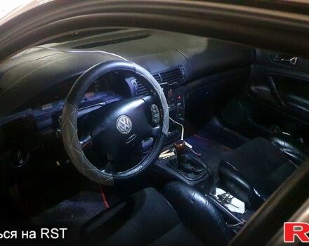 Серый Фольксваген Пассат, объемом двигателя 1.9 л и пробегом 437 тыс. км за 4500 $, фото 4 на Automoto.ua