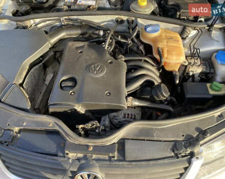 Серый Фольксваген Пассат, объемом двигателя 1.6 л и пробегом 342 тыс. км за 3500 $, фото 14 на Automoto.ua