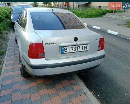Серый Фольксваген Пассат, объемом двигателя 1.8 л и пробегом 380 тыс. км за 3800 $, фото 2 на Automoto.ua
