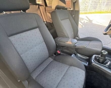 Сірий Фольксваген Пассат, об'ємом двигуна 1.6 л та пробігом 350 тис. км за 3700 $, фото 9 на Automoto.ua