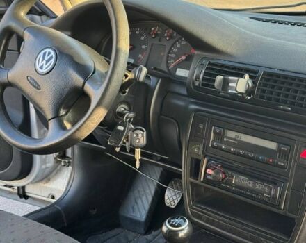 Сірий Фольксваген Пассат, об'ємом двигуна 1.6 л та пробігом 350 тис. км за 3700 $, фото 8 на Automoto.ua