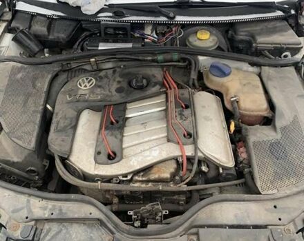 Сірий Фольксваген Пассат, об'ємом двигуна 2.5 л та пробігом 215 тис. км за 3150 $, фото 4 на Automoto.ua