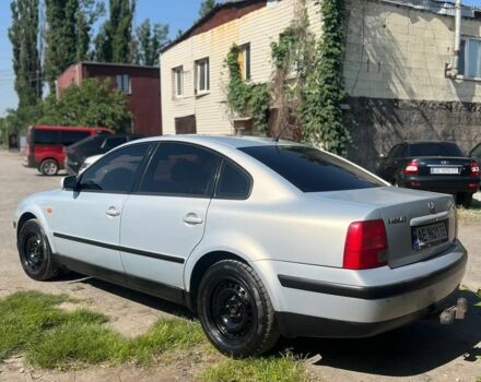 Сірий Фольксваген Пассат, об'ємом двигуна 1.8 л та пробігом 200 тис. км за 3300 $, фото 6 на Automoto.ua