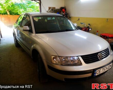 Серый Фольксваген Пассат, объемом двигателя 1.8 л и пробегом 306 тыс. км за 3000 $, фото 1 на Automoto.ua