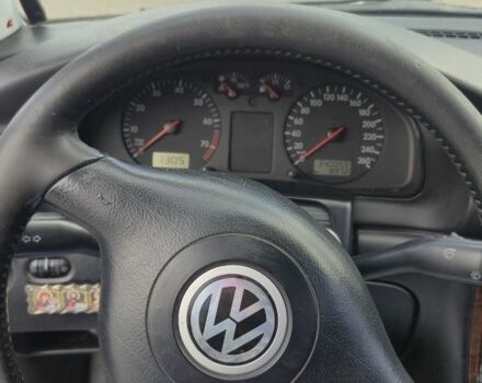 Серый Фольксваген Пассат, объемом двигателя 1.8 л и пробегом 340 тыс. км за 3590 $, фото 4 на Automoto.ua