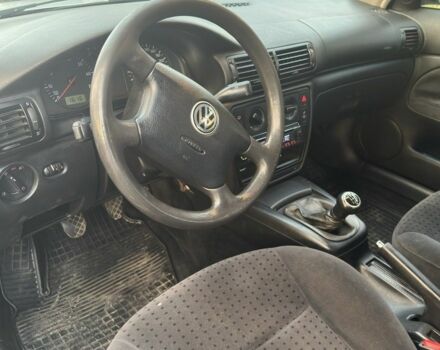 Серый Фольксваген Пассат, объемом двигателя 1.8 л и пробегом 477 тыс. км за 3700 $, фото 8 на Automoto.ua