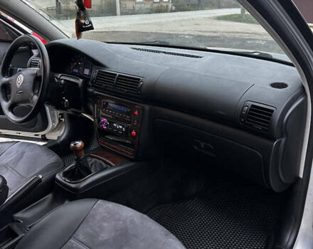 Сірий Фольксваген Пассат, об'ємом двигуна 1.78 л та пробігом 302 тис. км за 3950 $, фото 11 на Automoto.ua