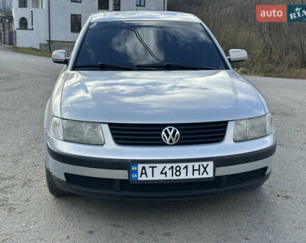 Серый Фольксваген Пассат, объемом двигателя 1.6 л и пробегом 217 тыс. км за 2850 $, фото 4 на Automoto.ua