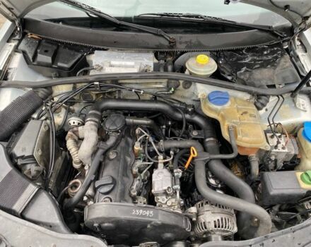 Серый Фольксваген Пассат, объемом двигателя 1.9 л и пробегом 200 тыс. км за 3350 $, фото 4 на Automoto.ua