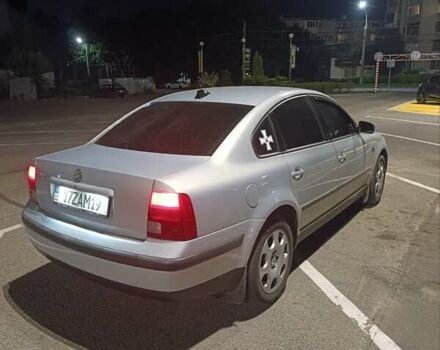 Серый Фольксваген Пассат, объемом двигателя 1.6 л и пробегом 245 тыс. км за 4500 $, фото 5 на Automoto.ua